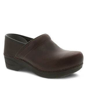 Dansko XP 2.0 Brown Waterproof Slip-On Professional Slip-Resistant Clogs Size 39